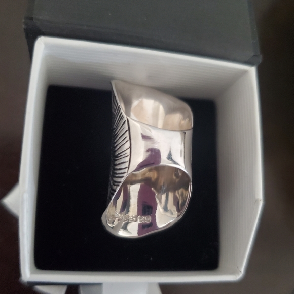 Rhodium over sterling silver ring - Picture 6 of 8